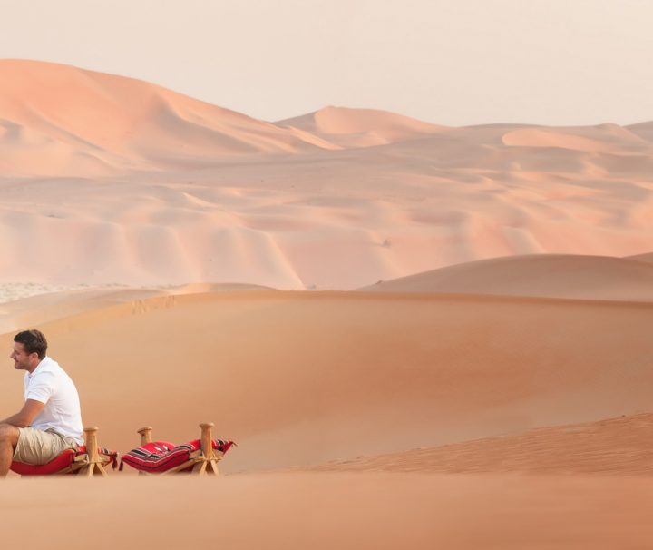 Das Hinterland der Vereinigten Arabischen Emirate mit seinen Oasen und Wüsten bietet sich sowohl für kurze als auch längere Ausflüge an. Eine Emirate Rundreise zeigt Ihnen die unterschiedlichen Facetten .