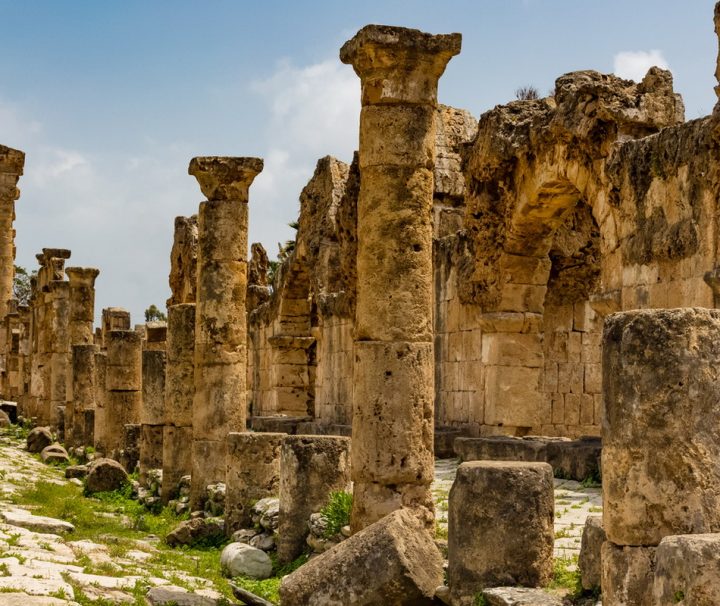 Vor den Toren der Stadt Tyre im Libanon finden sich zahlreiche Ruinen aus der Römerzeit.