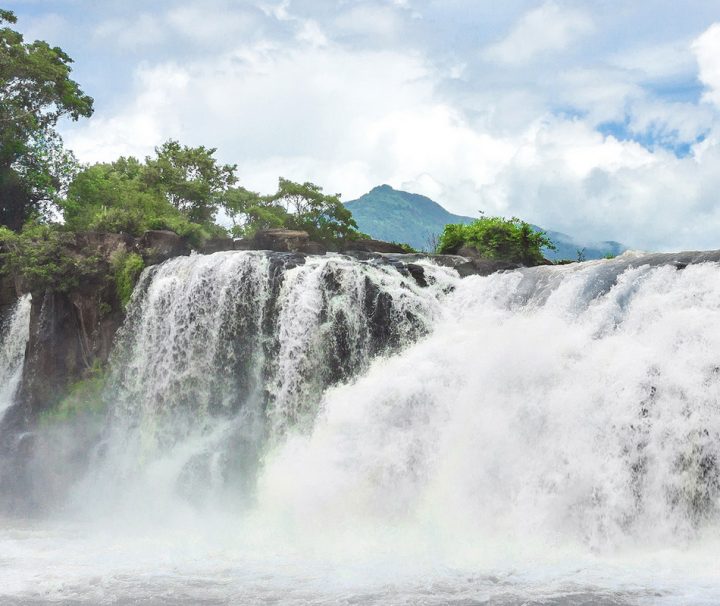 Das kleine Städtchen Tad Lo ist bekannt für die wunderschönen Wasserfälle in seiner unmittelbarer Umgebung.