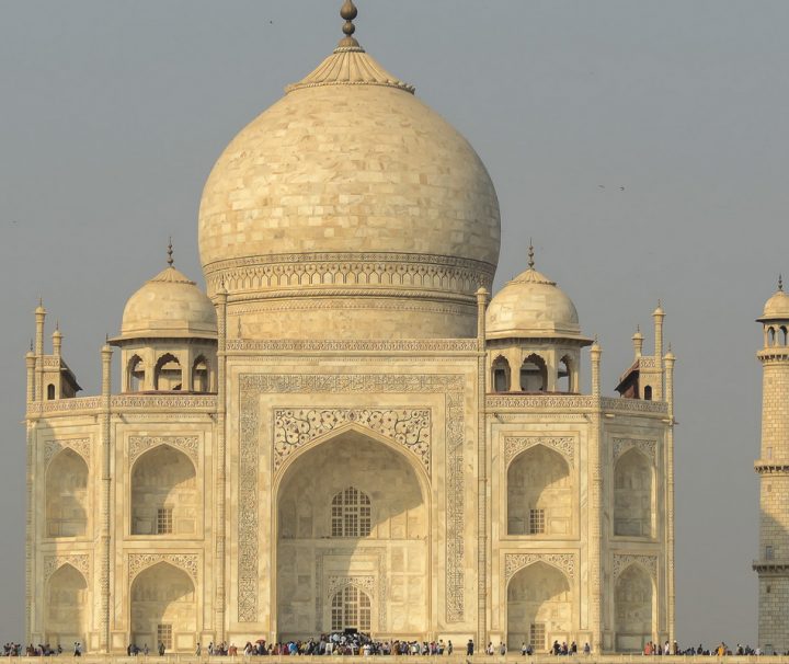 In Agra befindet sich das weltberühmte Taj Mahal, das unvergleichbare Denkmal der Liebe