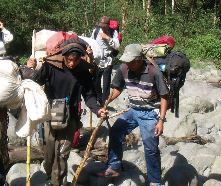 Im Norden von Myanmar wie in Putao können mehrtägige Trekking Touren unternommen werden