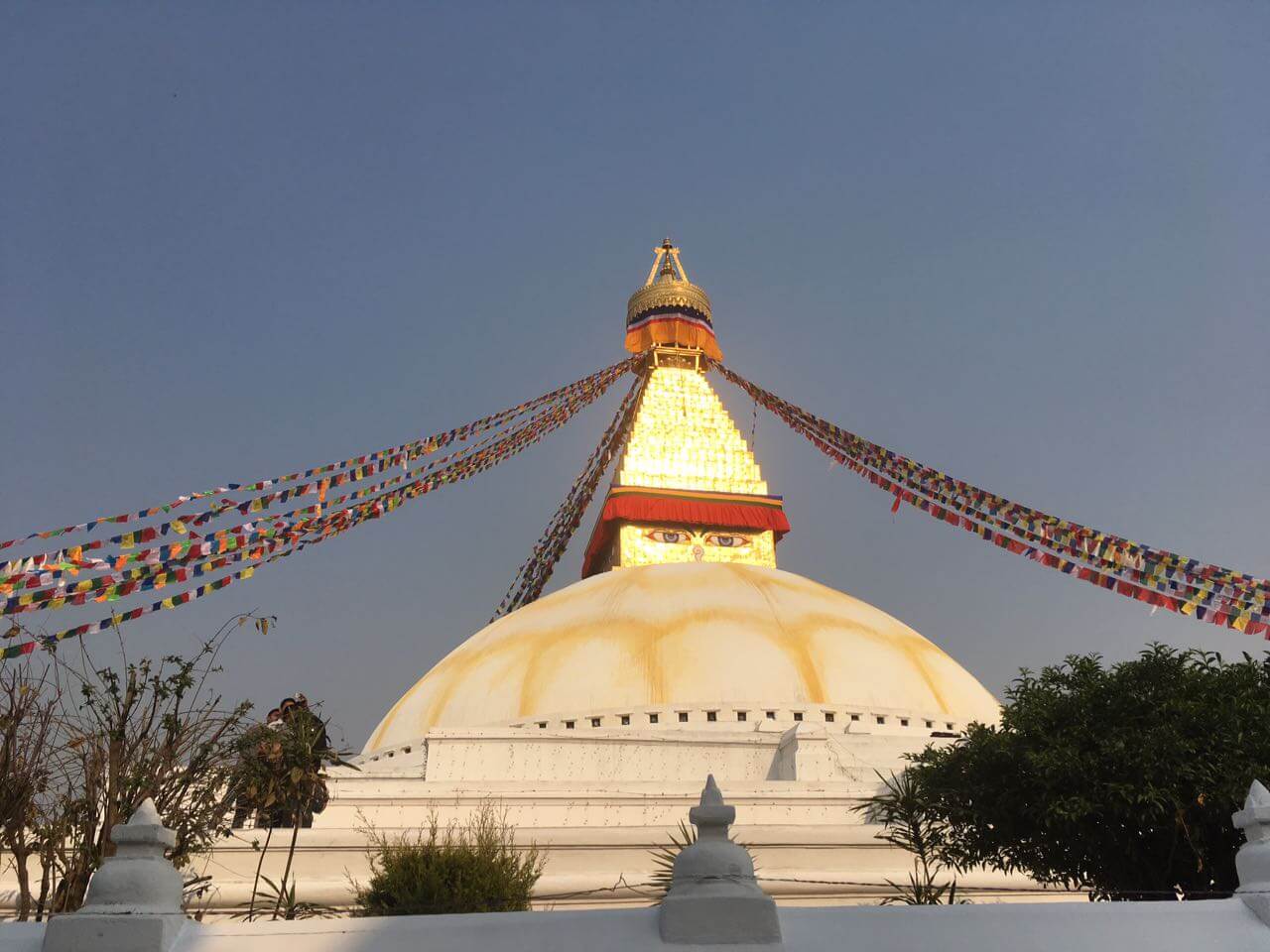 Leuchtet besonders schön in der Sonne, die Bodnath Stupa in Kathmandu, Nepal