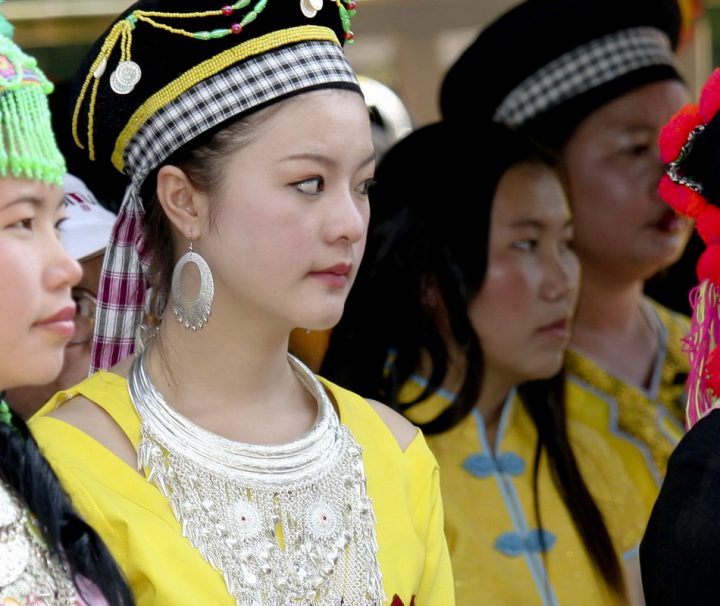 Die Bergvölker in Südostasien sind Minderheiten, die sich vor Allem auf die Staatsgebiete von Myanmar, Thailand, Laos, Kambodscha und Vietnam verteilen.
