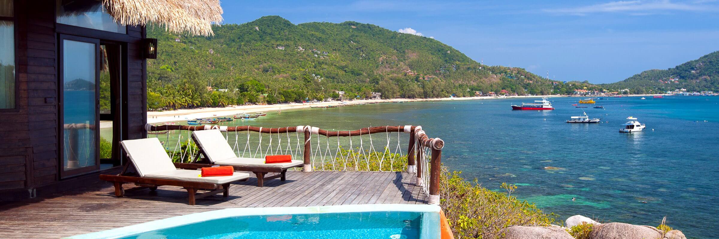 Pool und Terrasse der Villen im Koh Tao Cabana Boutique Resort mit einmaligem Ausblick