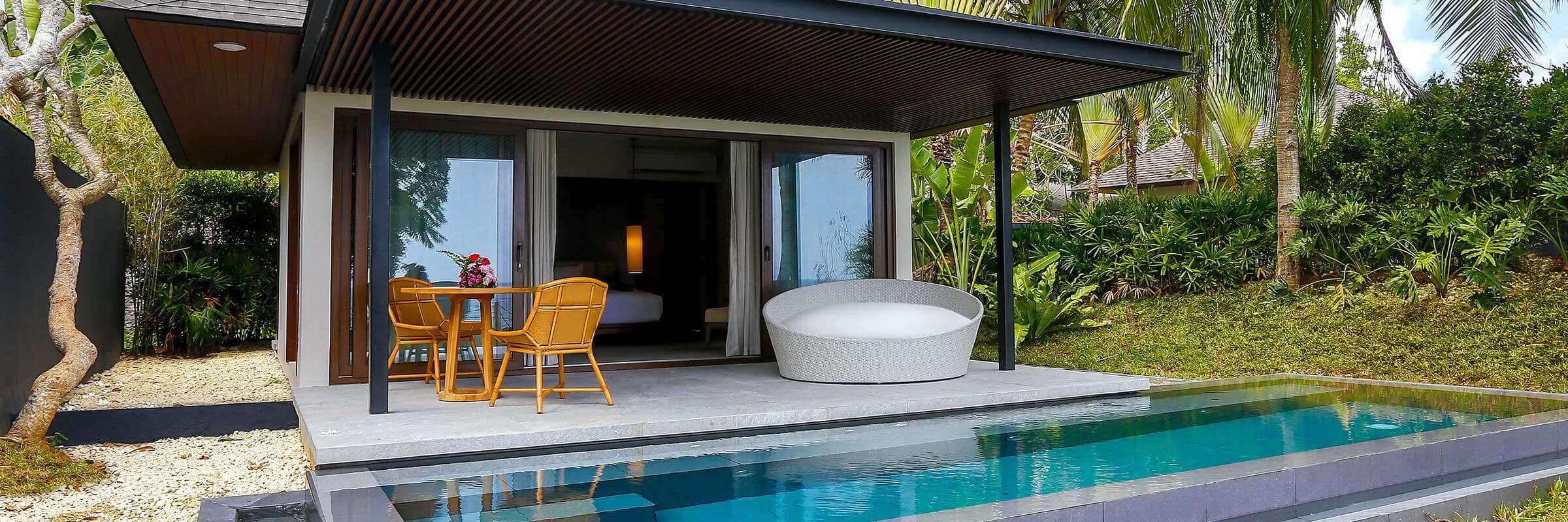 Die Aussenansicht der luxuriösen Villen im Amorita Resort Bohol mit eigenem Whirlpool