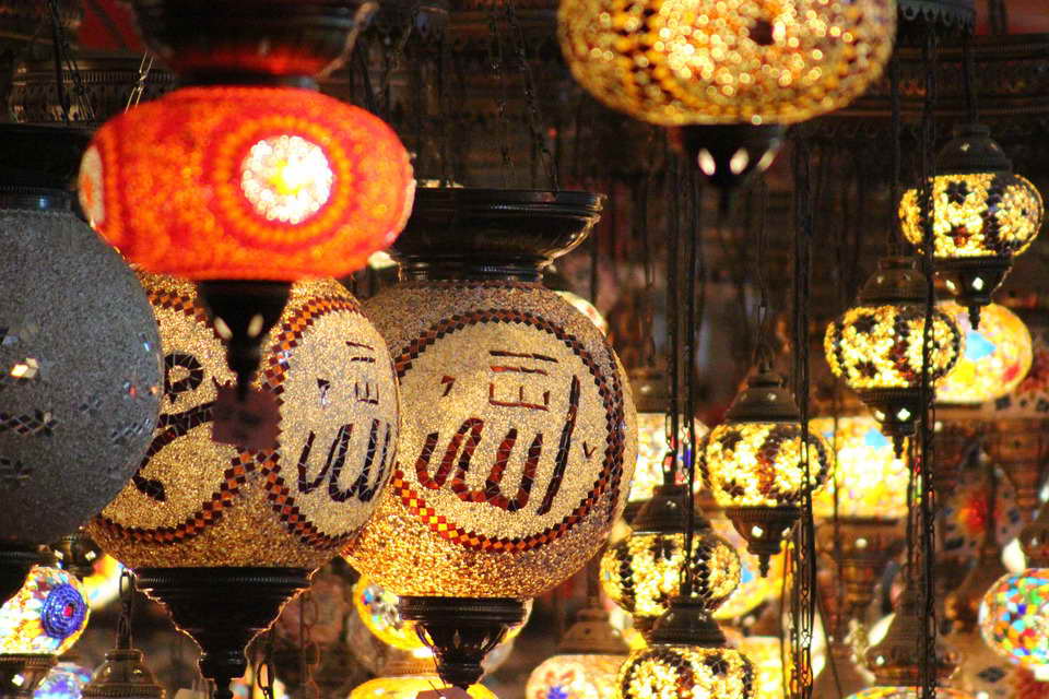 Orientalische Lampen auf den Märkten