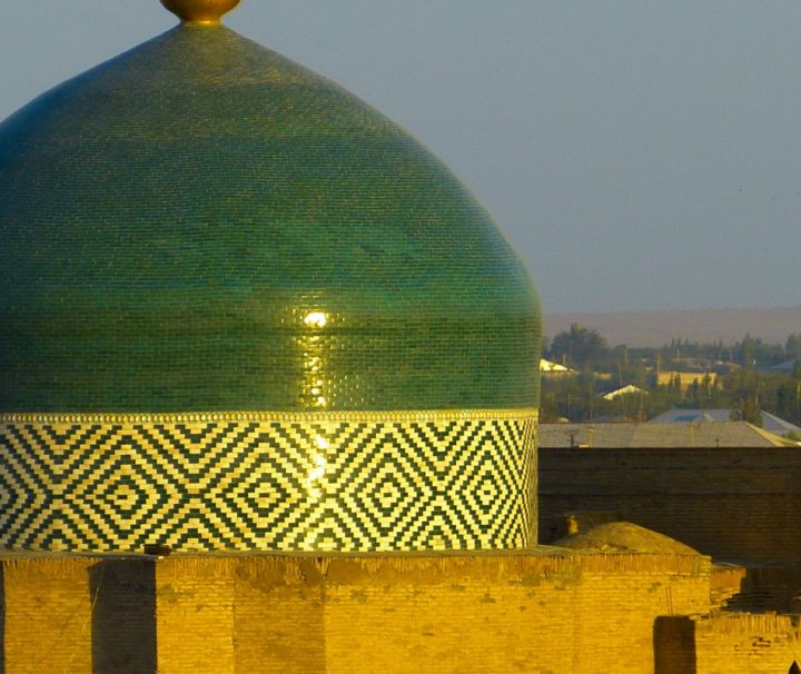 Chiwa in Usbekistan ist seit 1967 eine Museumsstadt, 1990 wurde die historische Altstadt in die Liste des UNESCO- Weltkulturerbes aufgenommen.